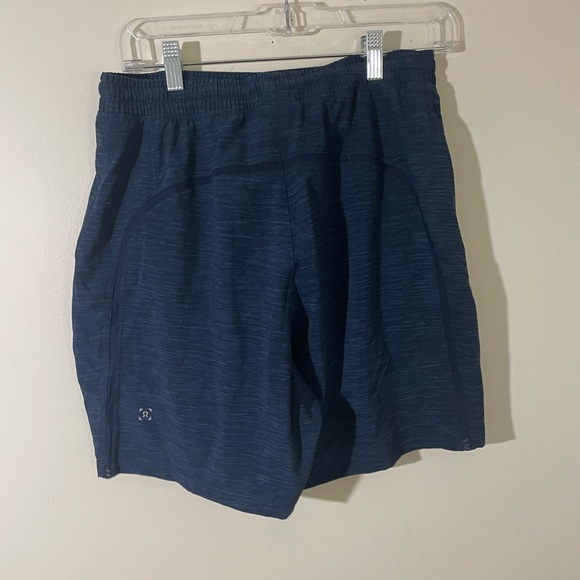 Lululemon Pace Breaker Men’s Lined Shorts Medium Heather Striped Blue Pockets - Picture 3 of 6
